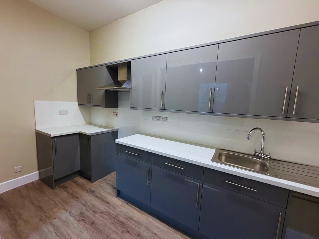 1 Bed Terraced House — Batley thumbnail 2