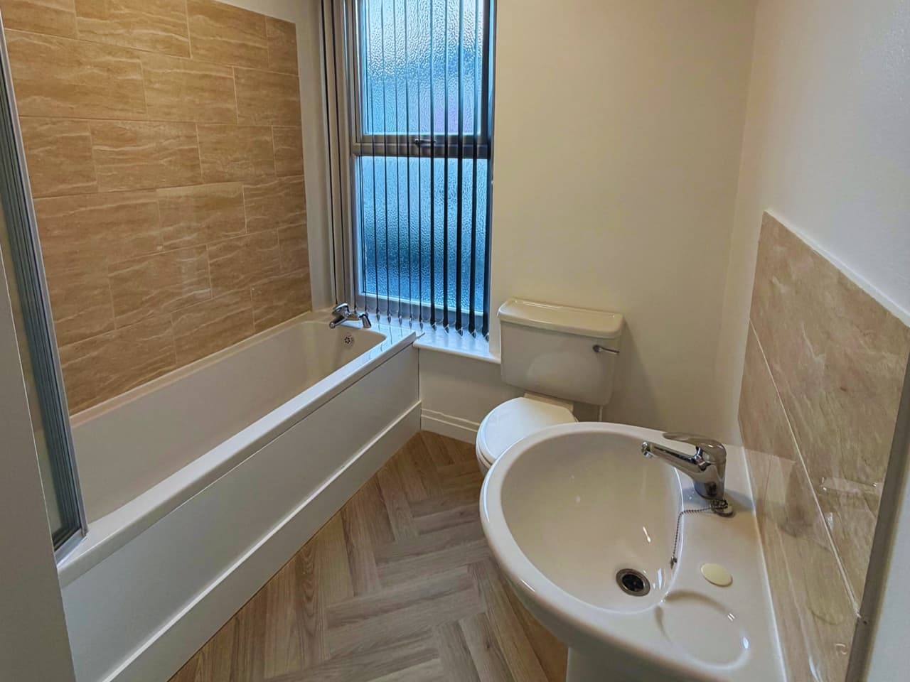 1 Bed Terraced House — Batley thumbnail 4