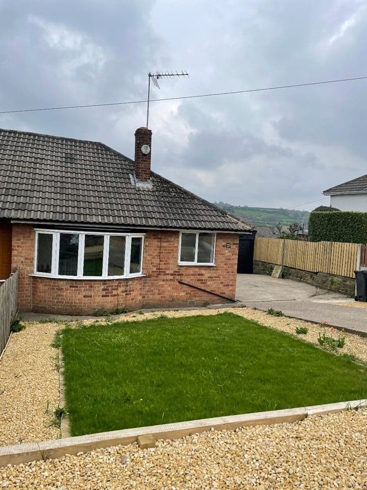 2 Bed Bungalow — Cleckheaton — photo 1
