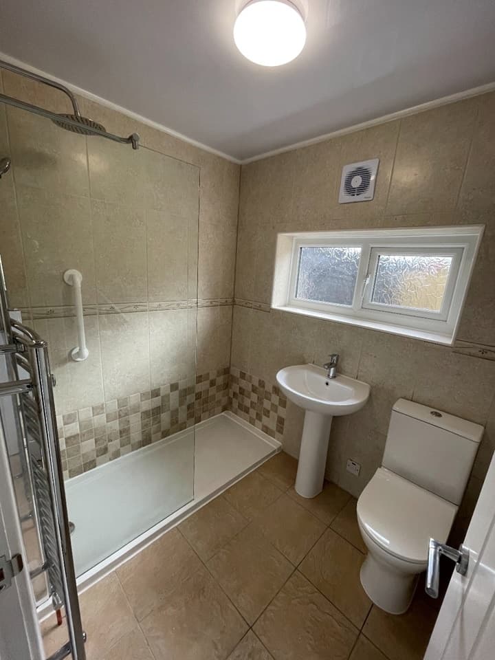 2 Bed Bungalow — Cleckheaton thumbnail 15