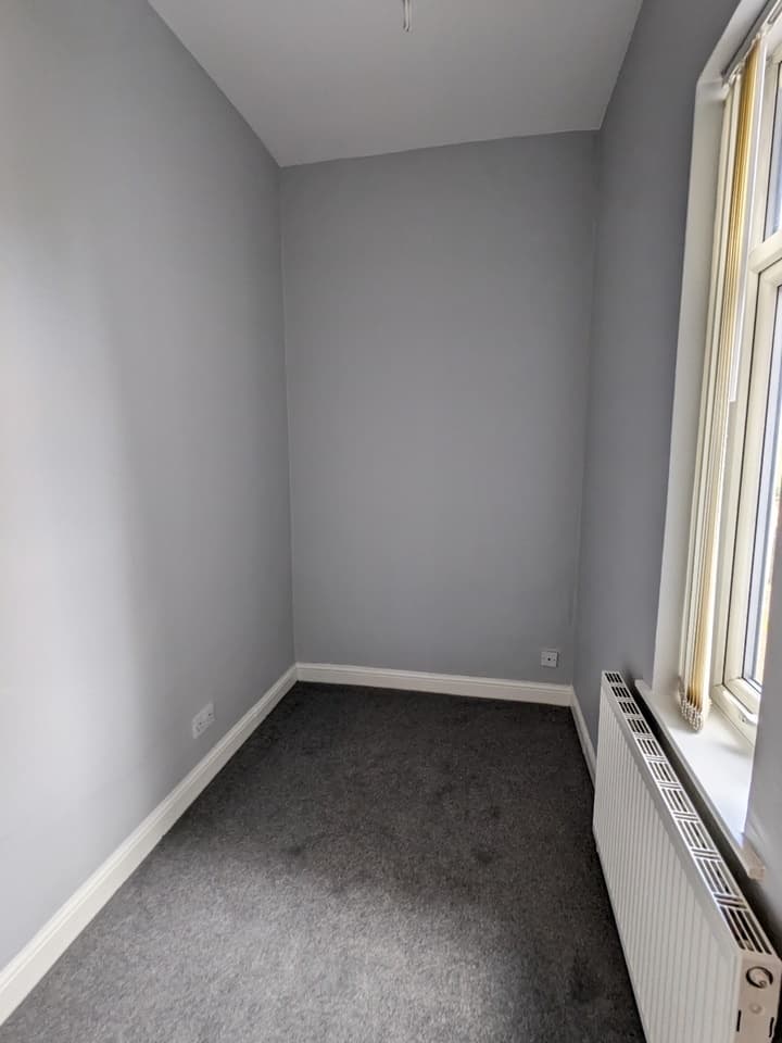 2 Bed End Terrace — Birkenshaw, Bradford thumbnail 8