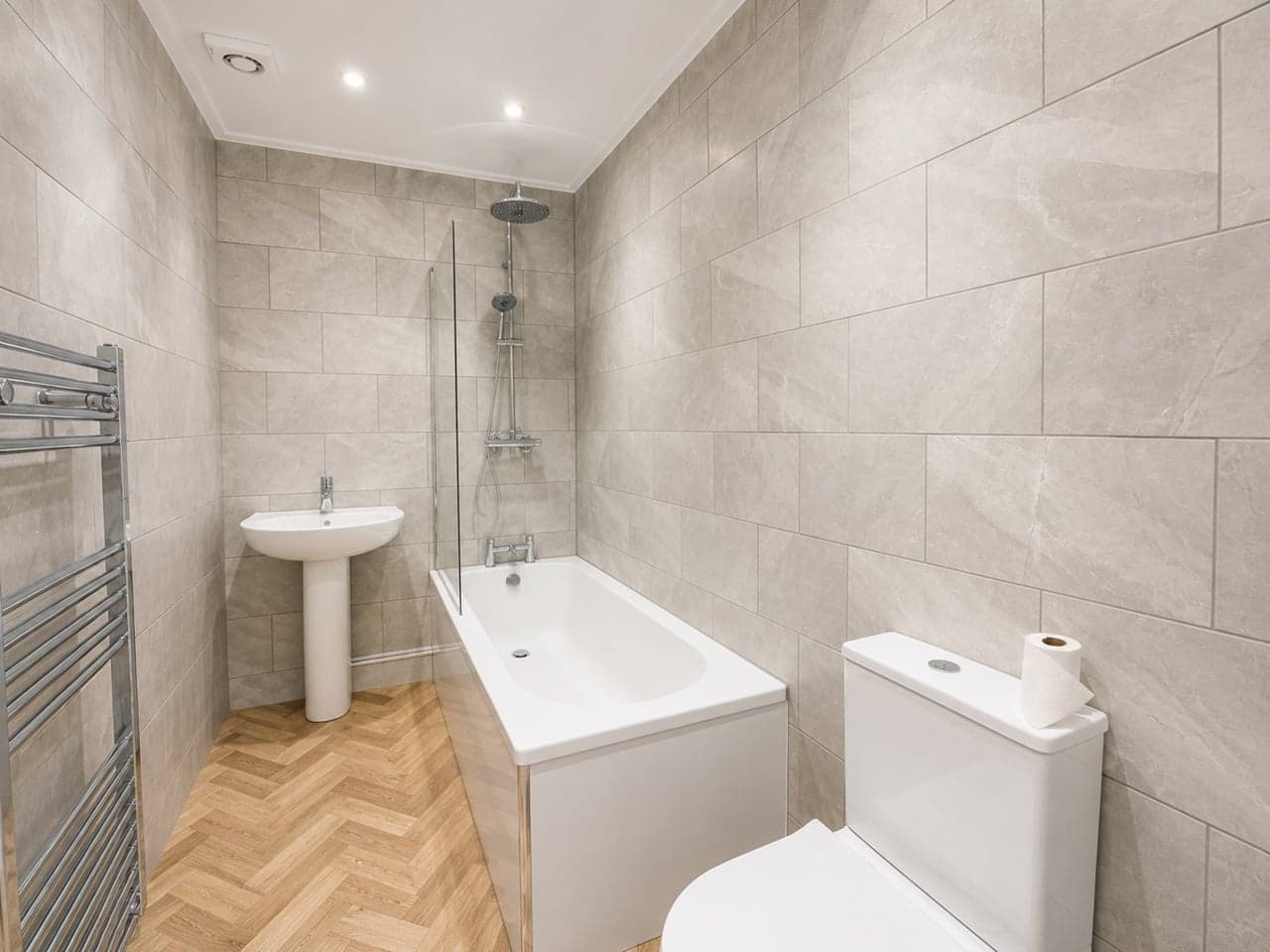 2 Bed Terraced House — Birstall, Batley thumbnail 7