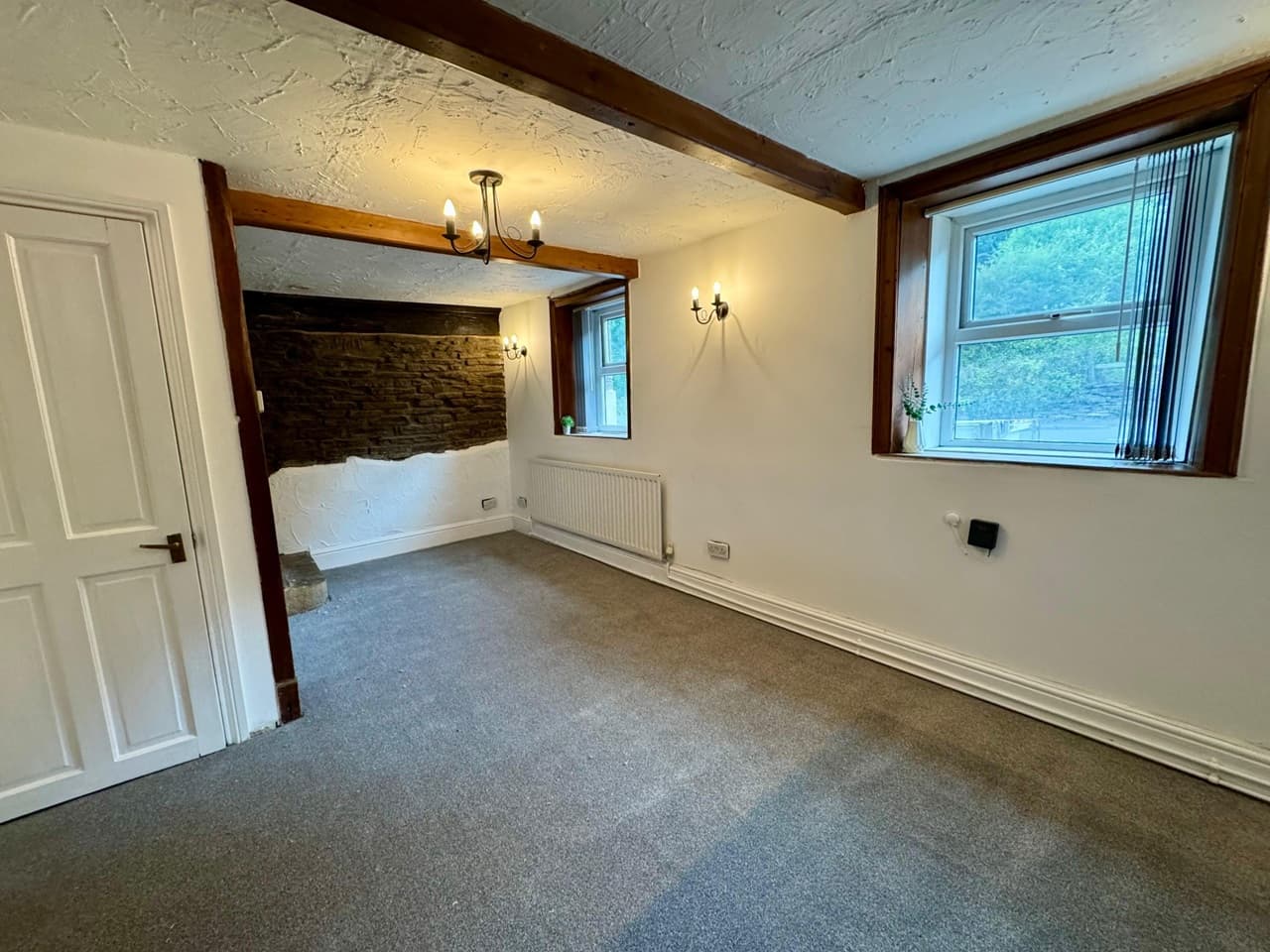 2 Bed Terraced House — Huddersfield thumbnail 5