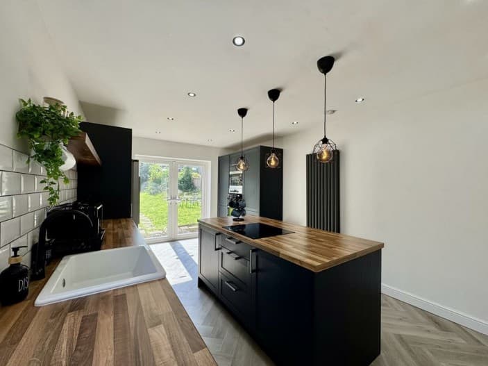 3 Bed Semi-Detached — Huddersfield thumbnail 7