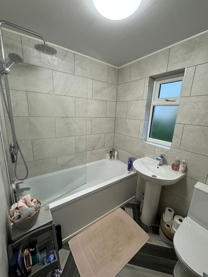 3 Bed Semi-Detached — Gomersal, Cleckheaton thumbnail 8