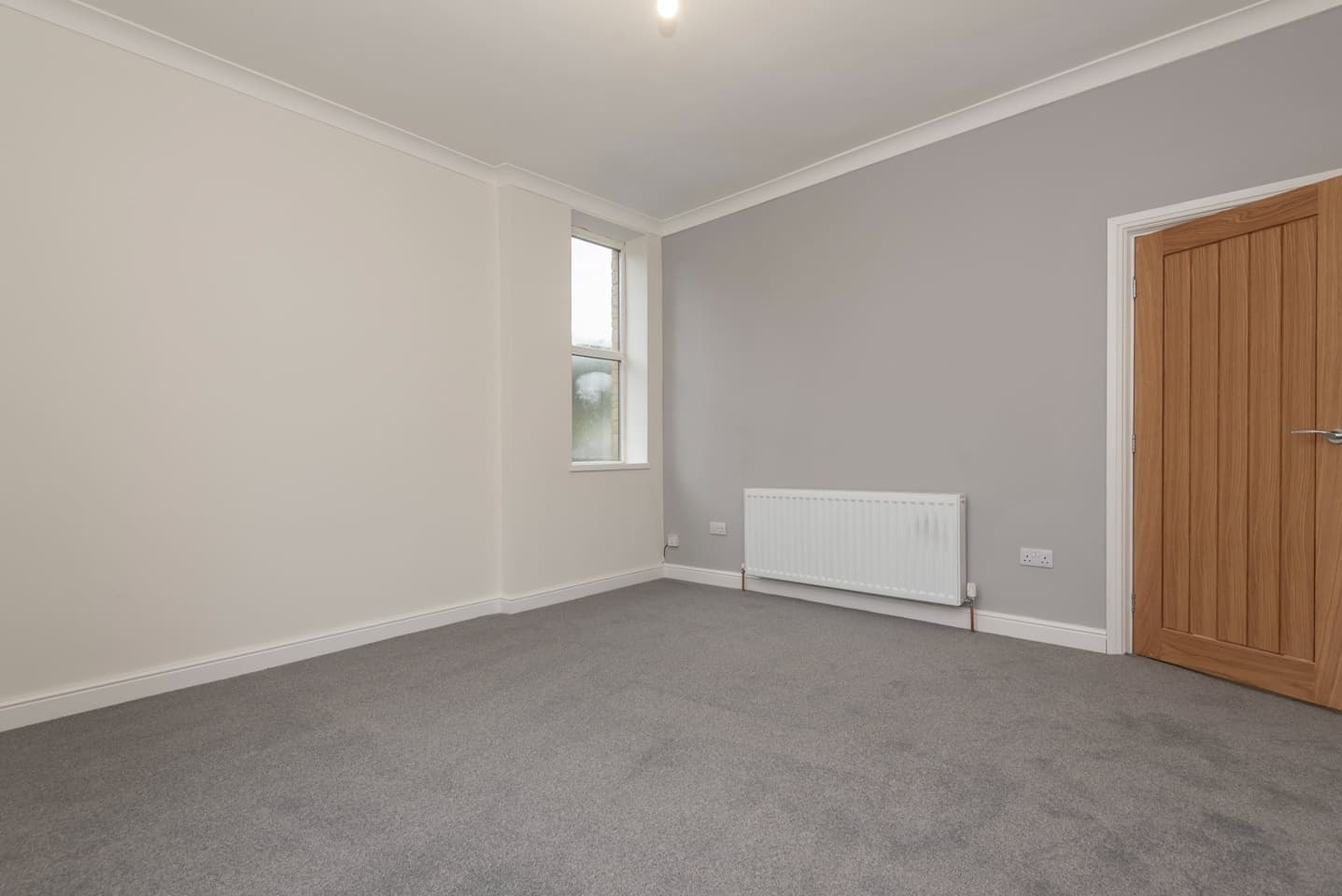 3 Bed Terraced House — Oakenshaw, Bradford thumbnail 7